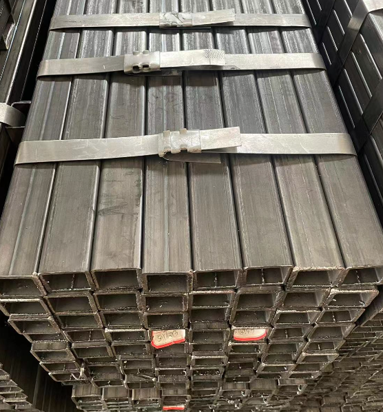 日喀则工业用梯子 镀锌管焊接梯子 铁梯子方管梯